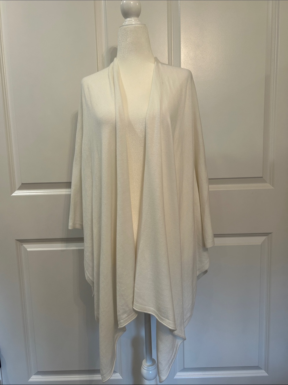 Lilly Pulitzer Lanelle Wrap - Picture 3 of 10